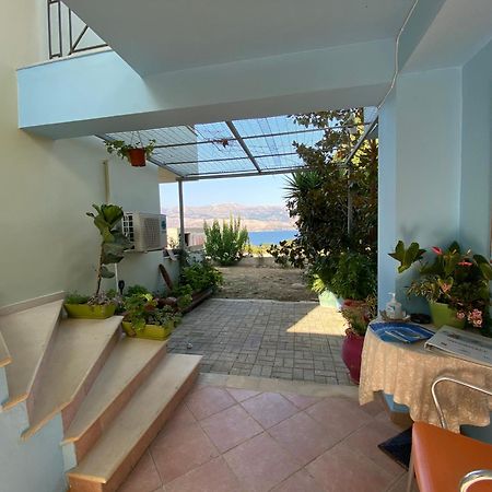 Mirovigli Family Rooms Lépedha Екстериор снимка