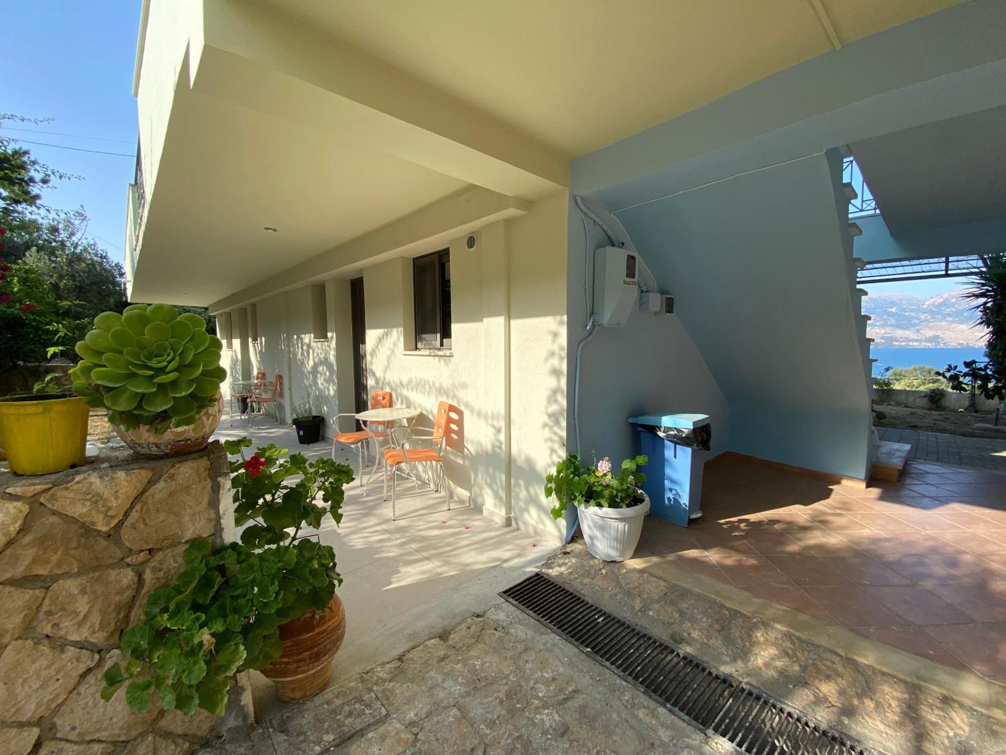 Mirovigli Family Rooms Lépedha Екстериор снимка