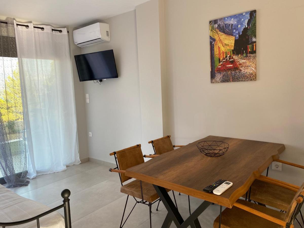 Mirovigli Family Rooms Lépedha Екстериор снимка
