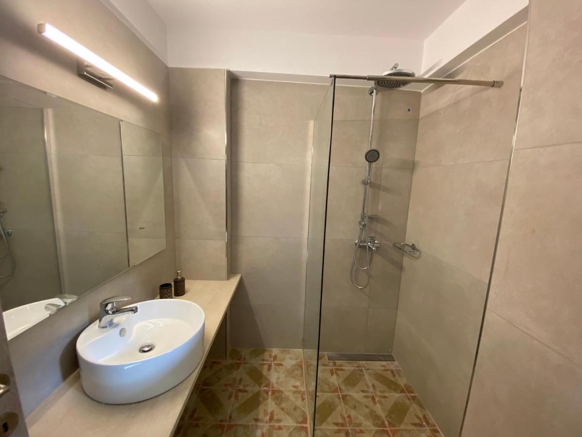 Mirovigli Family Rooms Lépedha Екстериор снимка